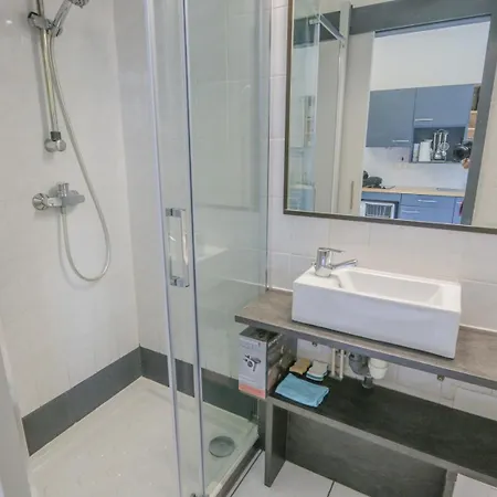 Dans Palace Beausite En Etage Proche Commodites Apartment *