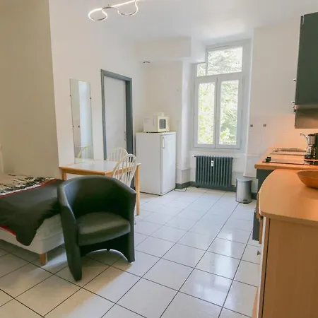 Dans Palace Beausite En Etage Proche Commodites