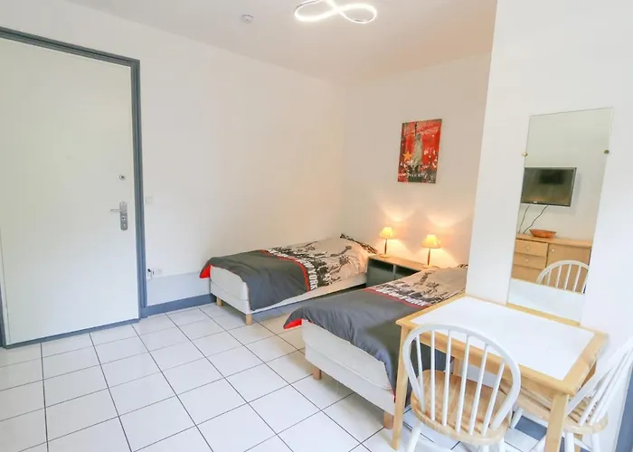 Dans Palace Beausite En Etage Proche Commodites